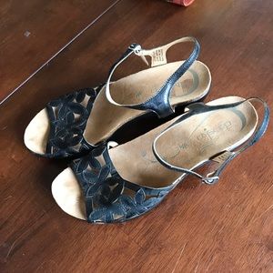 Dansko patent leather  Sandals